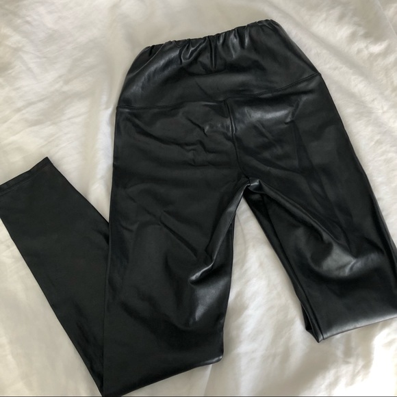 Aritzia Wilfred Faux Leather Legging - Picture 3 of 4